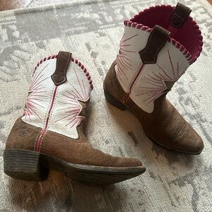 Ariat Heritage Star boots - girls size 12 GUC